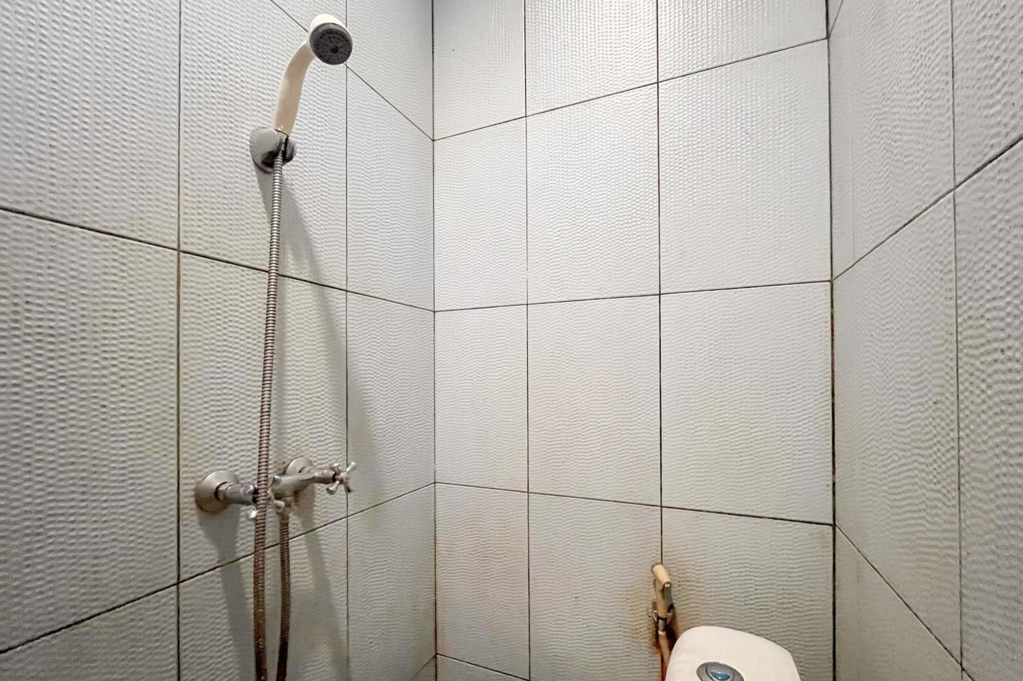 מלון Reddoorz Near Underpass Simpang Patal פאלמבאנג מראה חיצוני תמונה